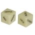 Cubo Luminoso no Escuro (Inglês)