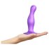 Strap-on-me Curvy M - dildo ondulado com ventosa (roxo)