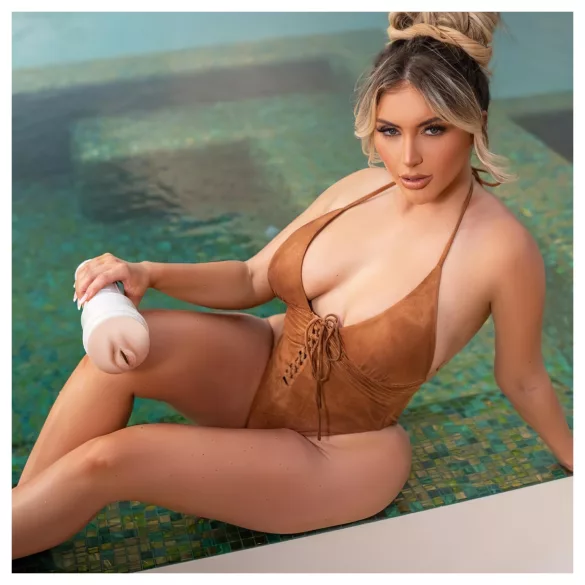 Fleshlight Kayley Gunner - masturbador vagina realista - cor natural