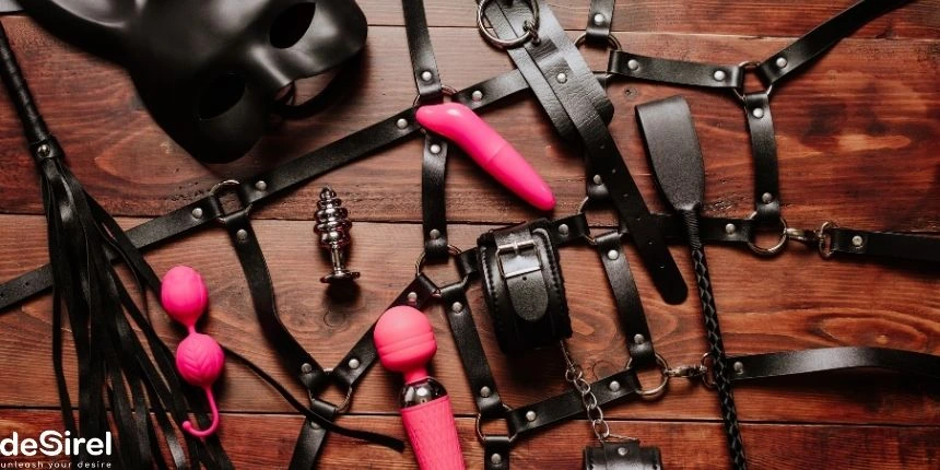 Coleção de acessórios BDSM com algemas, cordas e vendas - Desirel Online Sex Shop